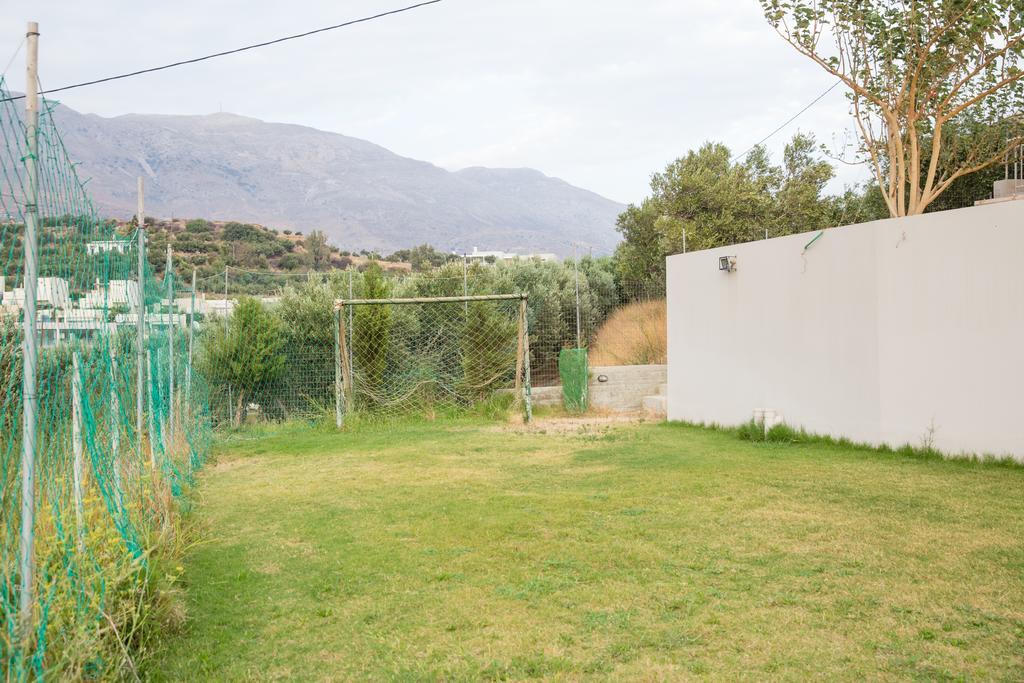 Sunflower Villa Плакиас Екстериор снимка